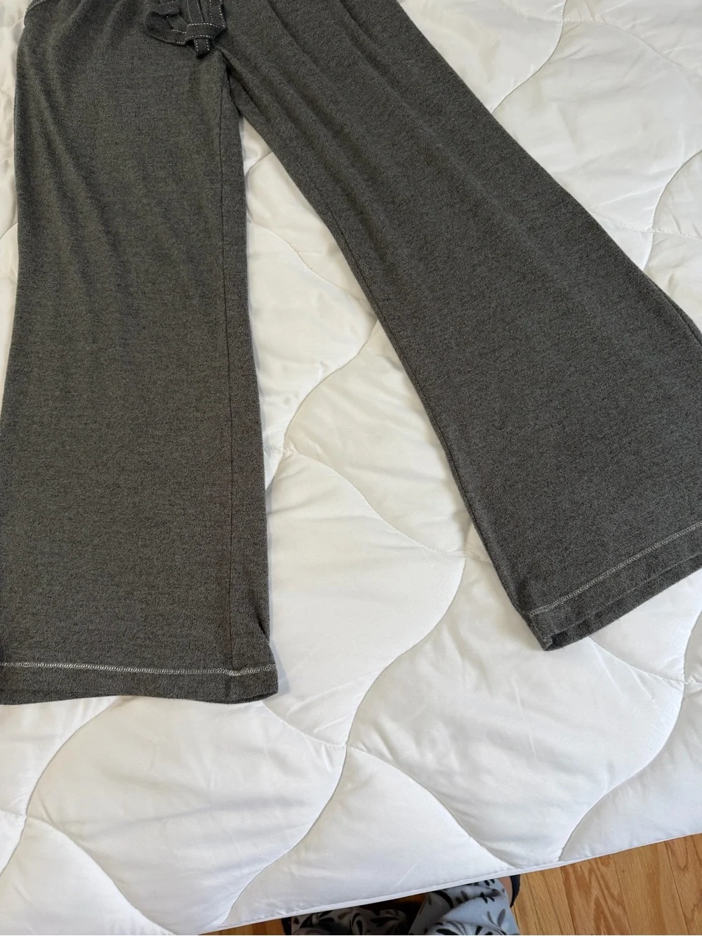 Cozy Women's Wide-Leg Pajama Pants - Charcoal Gray